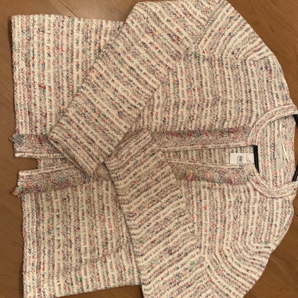 Loft sweater NEW. Perfect for the season